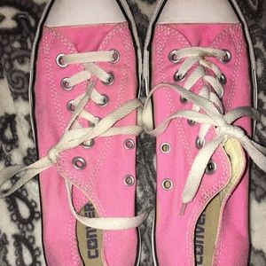 Converse Pink